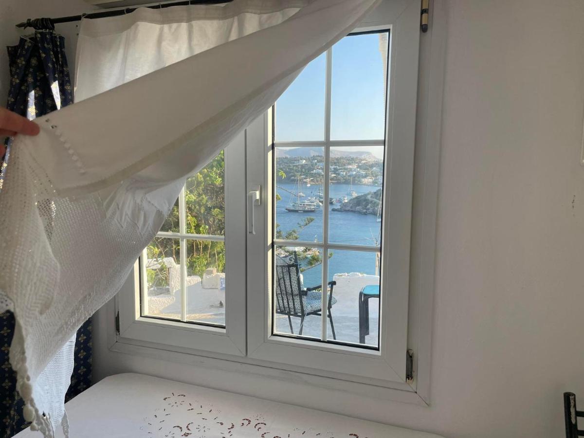 Sweet Home With Two Beds -One Single Room- With Beautiful View! Agia Marina  Exterior photo