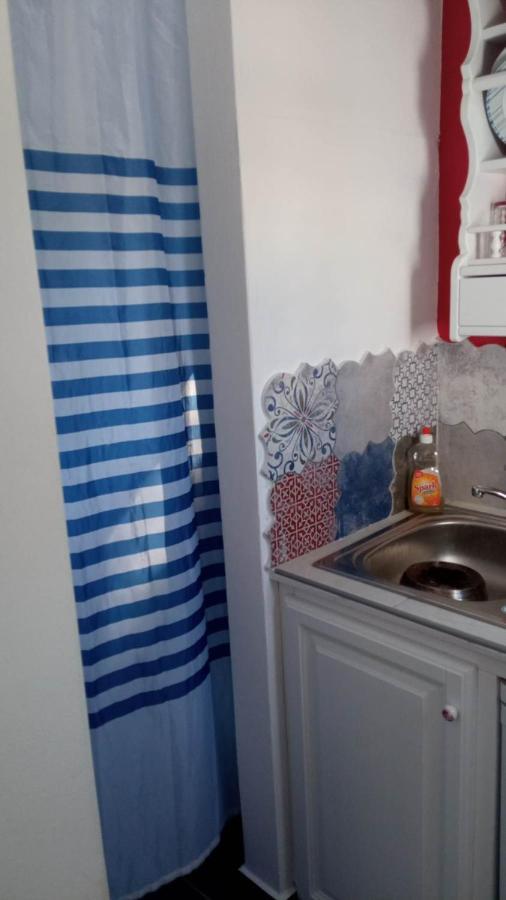 Sweet Home With Two Beds -One Single Room- With Beautiful View! Agia Marina  Exterior photo